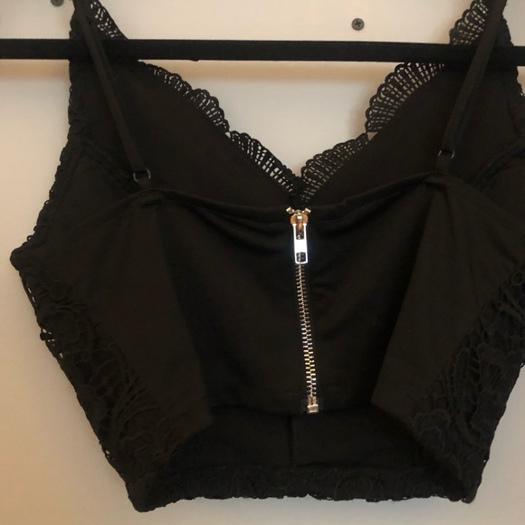 ❌ SOLD ❌ Paper Crane Crochet Crop Top - Picture 4 of 4